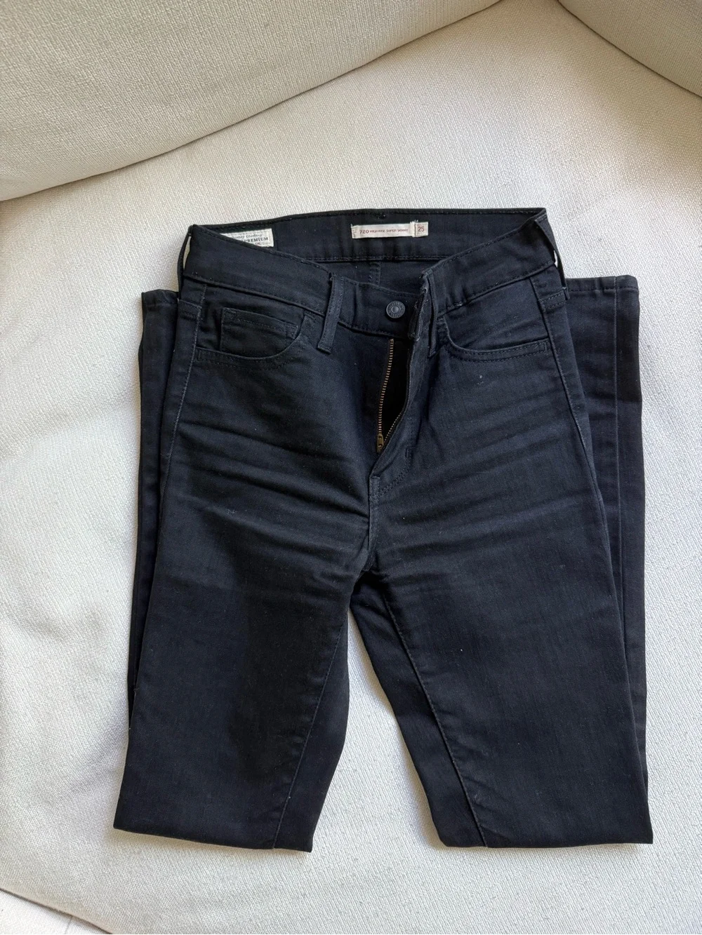 Women's Black Slim Jeans - Classic Stretch Fit Levi’s Jeans